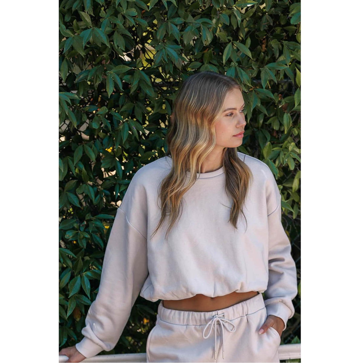 Bubble Pullover Crop Sweatshirt Beige