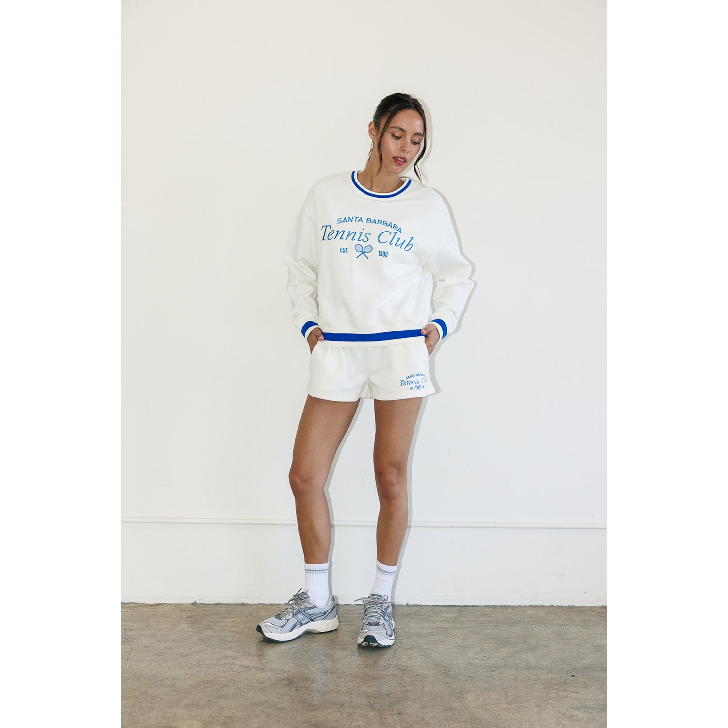 Striped Rib Banded Embroidery Sweatshirt - Snow White